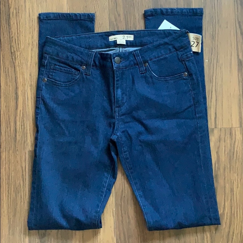2.1 Denim Jean sz 27